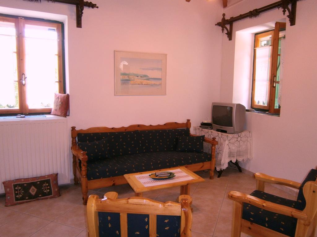 Villa Frias Asprogerakata 客房 照片